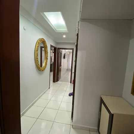 Isra 2 Apartment
