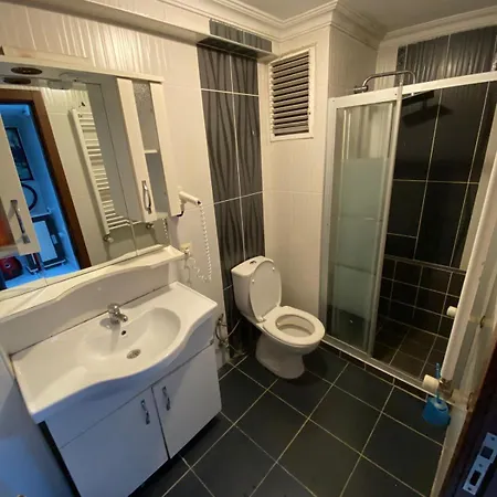 Apartman Isra 2 *